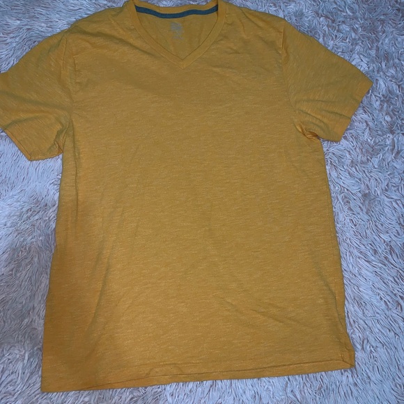 orange old navy shirt - Picture 1 of 3
